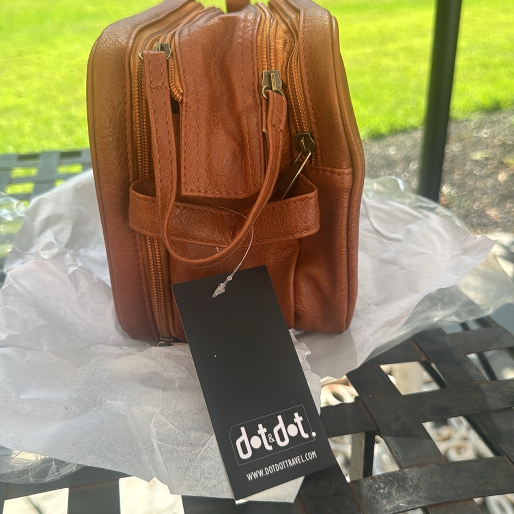 Dot and dot  Brown vegan Leather toiletry Bag